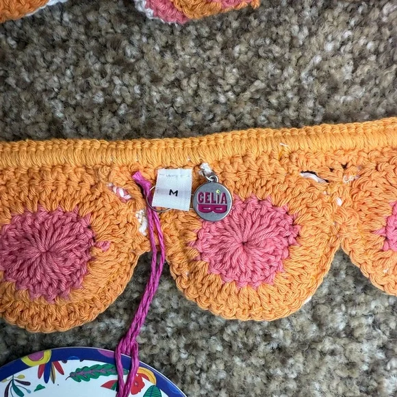 New NWT CELIA B Dandelion Top in Multi